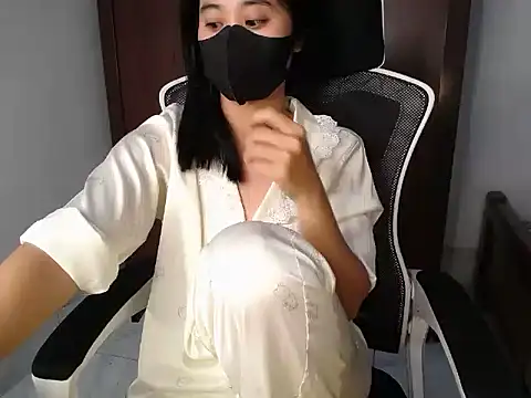 Snapshot of Lunobaby_204 chatting on 26, 10, 2025 Lunobaby 204 online show from 26, 10, 2025