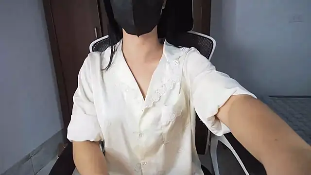 Snapshot of Lunobaby_204 chatting on 29, 10, 2025 Lunobaby 204 online show from 29, 10, 2025