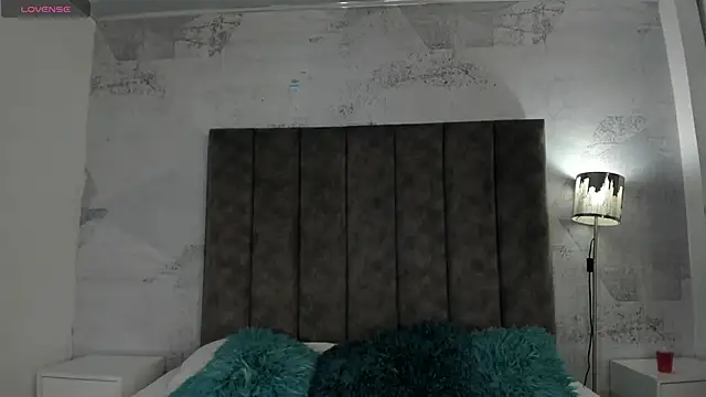 Snapshot of IsabellaGrey19 chatting on 8, 2, 2025 IsabellaGrey19 online show from 8, 2, 2025