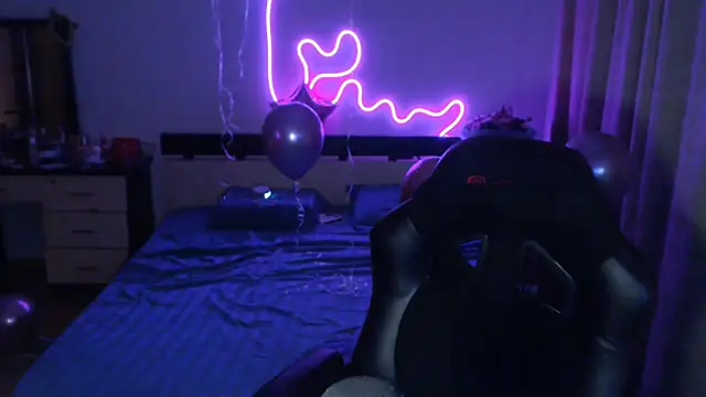 helengilmor online show from 9, 9, 2025