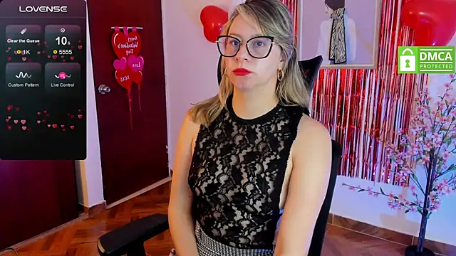 Chanelll Taylorr  online show from 13, 2, 2025