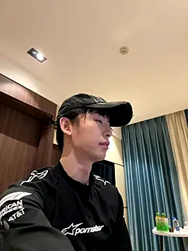 Snapshot of 1a1a1alll chatting on 24, 11, 2025 1a1a1alll online show from 24, 11, 2025