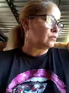 Snapshot of natally_ross21 chatting on 7, 5, 2026 natally ross21 online show from 7, 5, 2026