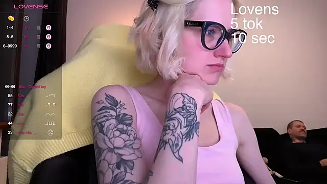 Sexy Sweets online show from 4, 10, 2025