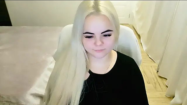 lovely-eyes online show from 28, 2, 2025