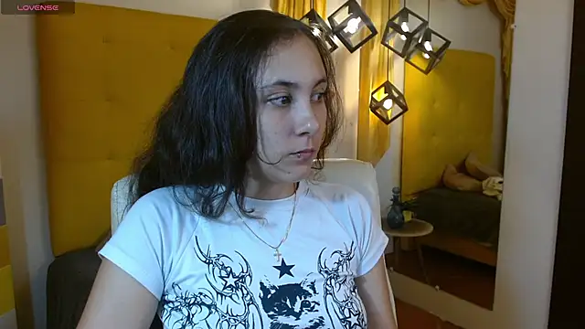 Snapshot of xlunna chatting on 28, 11, 2025 xlunna online show from 28, 11, 2025