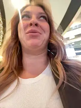 Snapshot of Sweet___Emily chatting on 17, 1, 2025 Sweet   Emily online show from 17, 1, 2025