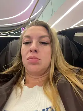 Snapshot of Sweet___Emily chatting on 12, 11, 2025 Sweet Emily online show from 12, 11, 2025