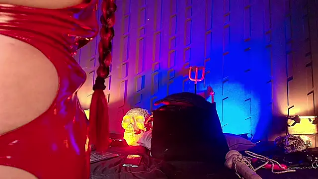 Snapshot of MorganaCrowley chatting on 19, 2, 2025 MorganaCrowley online show from 19, 2, 2025