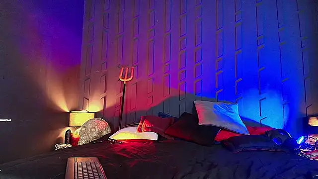 Snapshot of MorganaCrowley chatting on 21, 3, 2025 MorganaCrowley online show from 21, 3, 2025