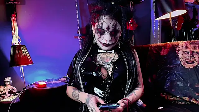 Snapshot of MorganaCrowley chatting on 21, 10, 2025 MorganaCrowley online show from 21, 10, 2025