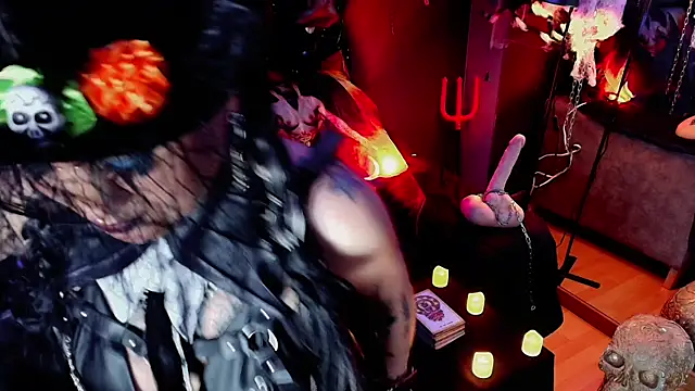 Snapshot of MorganaCrowley chatting on 29, 10, 2025 MorganaCrowley online show from 29, 10, 2025