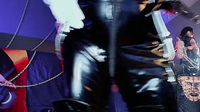 Snapshot of MorganaCrowley chatting on 18, 11, 2025 MorganaCrowley online show from 18, 11, 2025