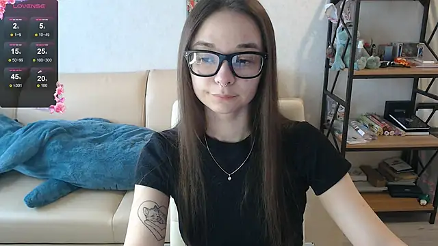 Snapshot of Amarieni chatting on 6, 12, 2024 Amarieni online show from 6, 12, 2024