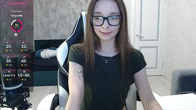 Snapshot of Amarieni chatting on 6, 2, 2025 Amarieni online show from 6, 2, 2025