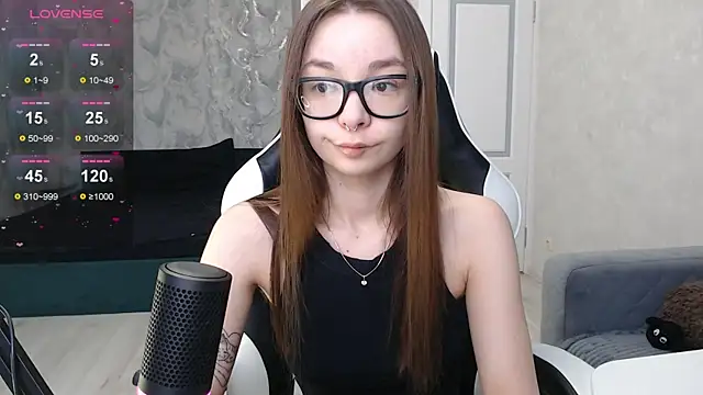 Snapshot of Amarieni chatting on 17, 2, 2025 Amarieni online show from 17, 2, 2025