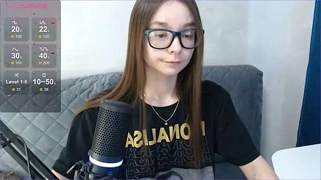 Snapshot of Amarieni chatting on 21, 2, 2025 Amarieni online show from 21, 2, 2025