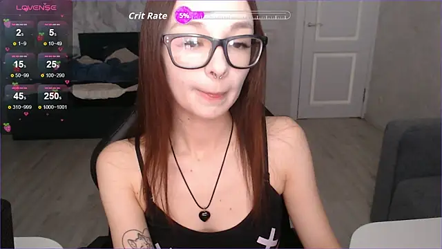 Snapshot of Amarieni chatting on 23, 9, 2025 Amarieni online show from 23, 9, 2025