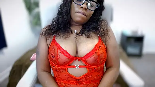 Snapshot of selena42 chatting on 1, 11, 2025 selena42 online show from 1, 11, 2025