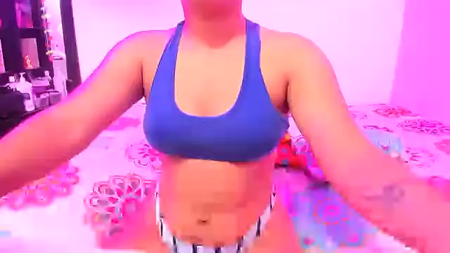 Ivonnesweets online show from 31, 1, 2025