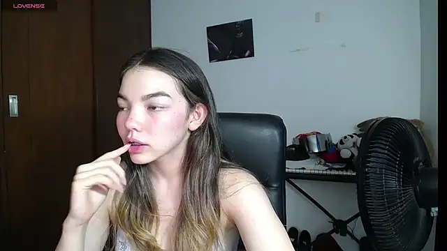 Snapshot of venelope1 chatting on 3, 2, 2025 venelope1 online show from 3, 2, 2025