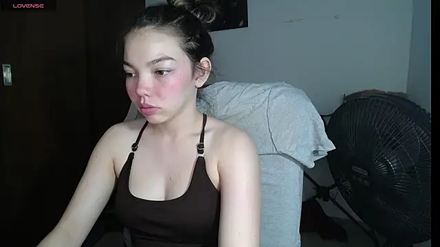 Snapshot of venelope1 chatting on 14, 2, 2025 venelope1 online show from 14, 2, 2025