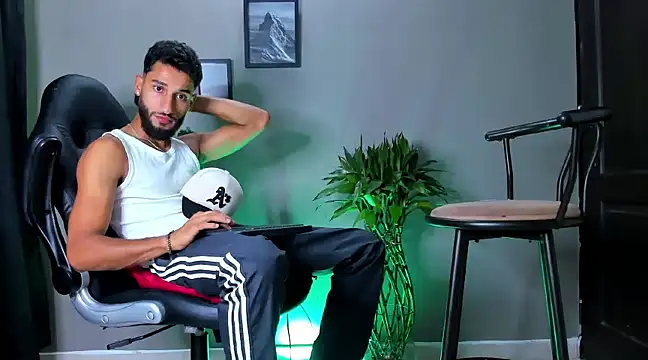 Damian 022 online show from 4, 1, 2025