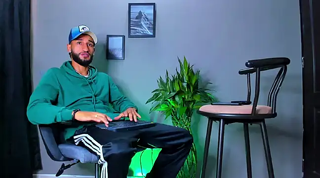 Damian 022 online show from 19, 3, 2025