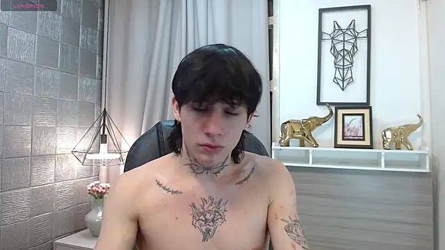 Snapshot of ianCute_ chatting on 19, 12, 2025 ianCute online show from 19, 12, 2025