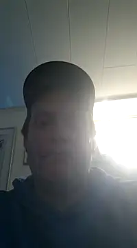 Snapshot of everyoneneeds chatting on 15, 2, 2025 everyoneneeds online show from 15, 2, 2025