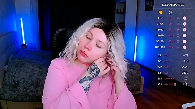 Snapshot of Blueberry-baby chatting on 3, 12, 2025 Blueberry-baby online show from 3, 12, 2025