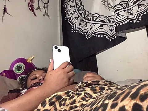 Sexy ebony BunNey online show from 4, 2, 2026