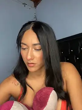 Snapshot of mailyreid chatting on 1, 2, 2025 mailyreid online show from 1, 2, 2025