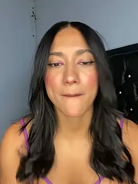 Snapshot of mailyreid chatting on 8, 2, 2025 mailyreid online show from 8, 2, 2025