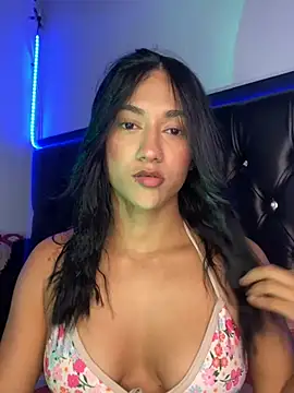 Snapshot of mailyreid chatting on 13, 3, 2025 mailyreid online show from 13, 3, 2025