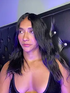 Snapshot of mailyreid chatting on 28, 10, 2025 mailyreid online show from 28, 10, 2025