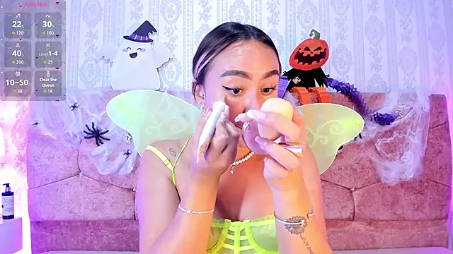 Snapshot of liaa_18 chatting on 31, 10, 2025 liaa 18 online show from 31, 10, 2025