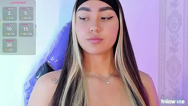 Snapshot of liaa_18 chatting on 20, 12, 2025 liaa 18 online show from 20, 12, 2025