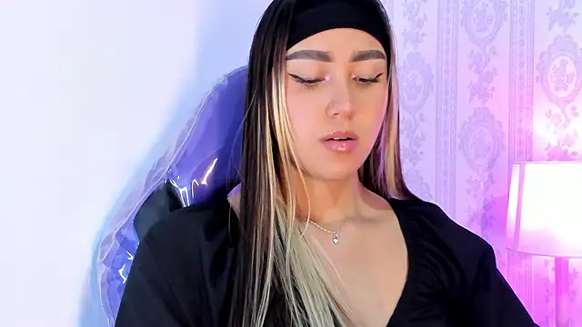 Snapshot of liaa_18 chatting on 28, 2, 2026 liaa 18 online show from 28, 2, 2026