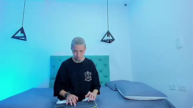 Snapshot of Tinny_and_Candy chatting on 2, 3, 2025 Tinny and Candy online show from 2, 3, 2025