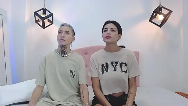 Snapshot of Tinny_and_Candy chatting on 12, 3, 2025 Tinny and Candy online show from 12, 3, 2025