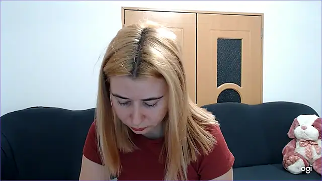 Snapshot of VioletaFlower7 chatting on 17, 2, 2025 VioletaFlower7 online show from 17, 2, 2025