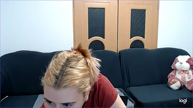 Snapshot of VioletaFlower7 chatting on 17, 2, 2025 VioletaFlower7 online show from 17, 2, 2025