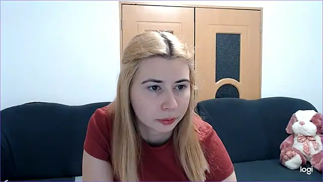 Snapshot of VioletaFlower7 chatting on 19, 2, 2025 VioletaFlower7 online show from 19, 2, 2025