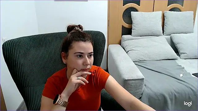 Snapshot of VioletaFlower7 chatting on 31, 10, 2025 VioletaFlower7 online show from 31, 10, 2025