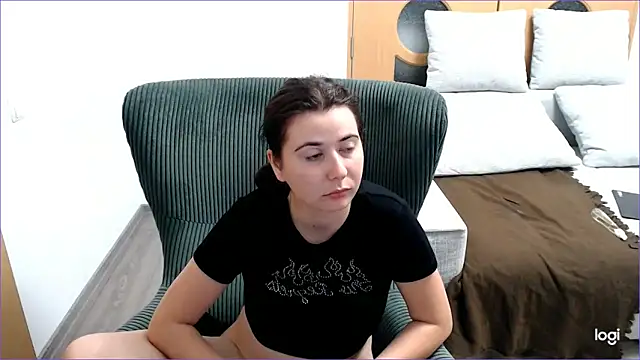 Snapshot of VioletaFlower7 chatting on 5, 11, 2025 VioletaFlower7 online show from 5, 11, 2025