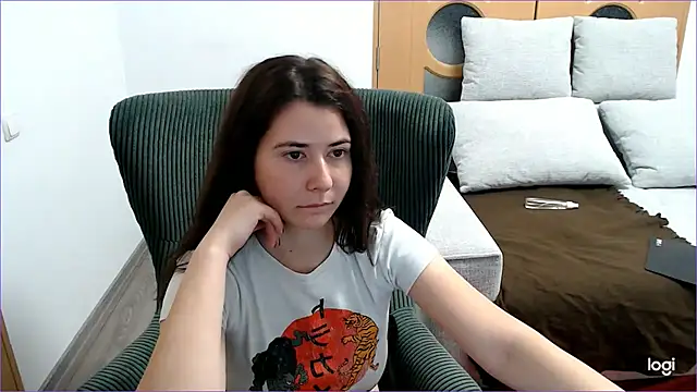 Snapshot of VioletaFlower7 chatting on 12, 11, 2025 VioletaFlower7 online show from 12, 11, 2025