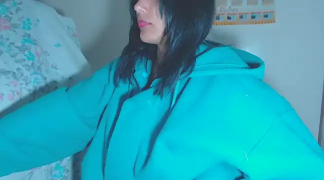 Snapshot of home_vlak chatting on 5, 3, 2025 home vlak online show from 5, 3, 2025