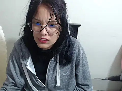 Snapshot of home_vlak chatting on 6, 10, 2025 home vlak online show from 6, 10, 2025