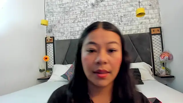 MilaaAdams online show from 18, 10, 2025